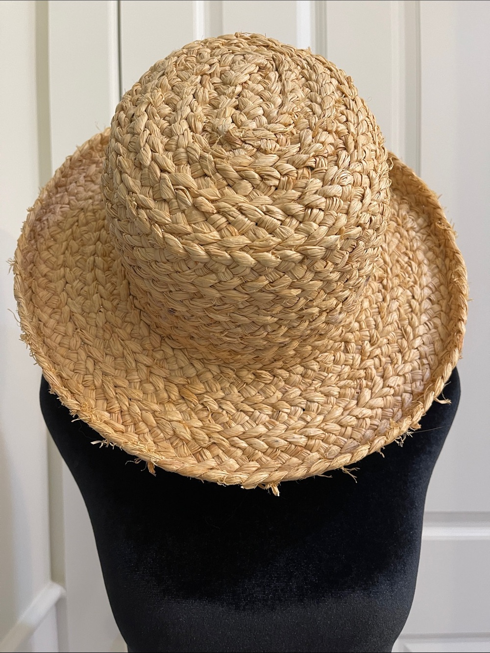 Woven Straw Boat Hat Women’s. Vintage